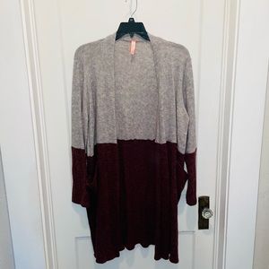 GREY AND MAROON LONG CARDIGAN